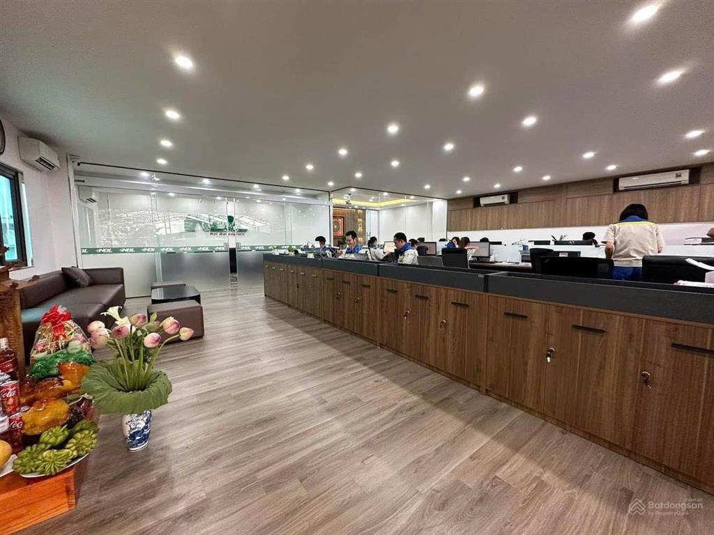 Cc cho thuê vp mặt đường mễ trì hạ, 180m2, thiết kế thông sàn, tiện ích đầy đủ, bảo vệ 24/7