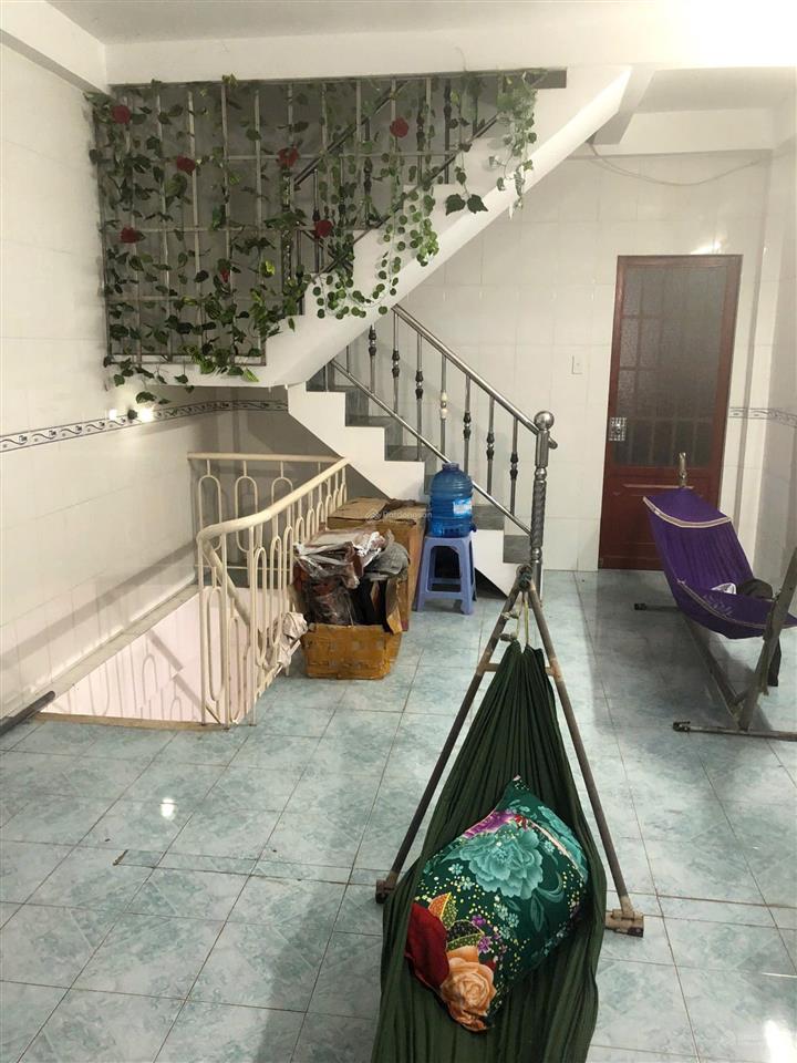 Bán nhà mặt phố 160 hùng vương, 5,5 tỷ, 64m2, chính chủ