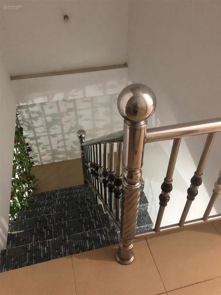 Bán nhà mặt phố 160 hùng vương, 5,5 tỷ, 64m2, chính chủ