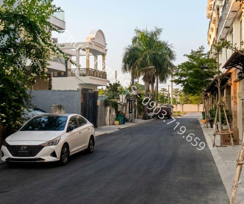 Bán nhà quốc lộ 13 thủ đức  sát vạn phúc city  5x12.9m  hẻm nhựa 8m  giá 5.7 tỷ (tl)