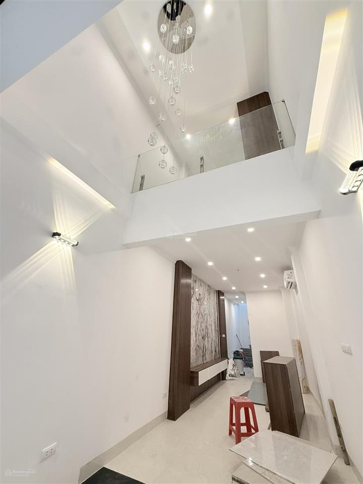 Nhà 34m2x6t, cầu thang máy, phố kim mã, ba đình, ô tô 20m, ngõ nông thoáng, sát lăng bác 10,9 tỷ