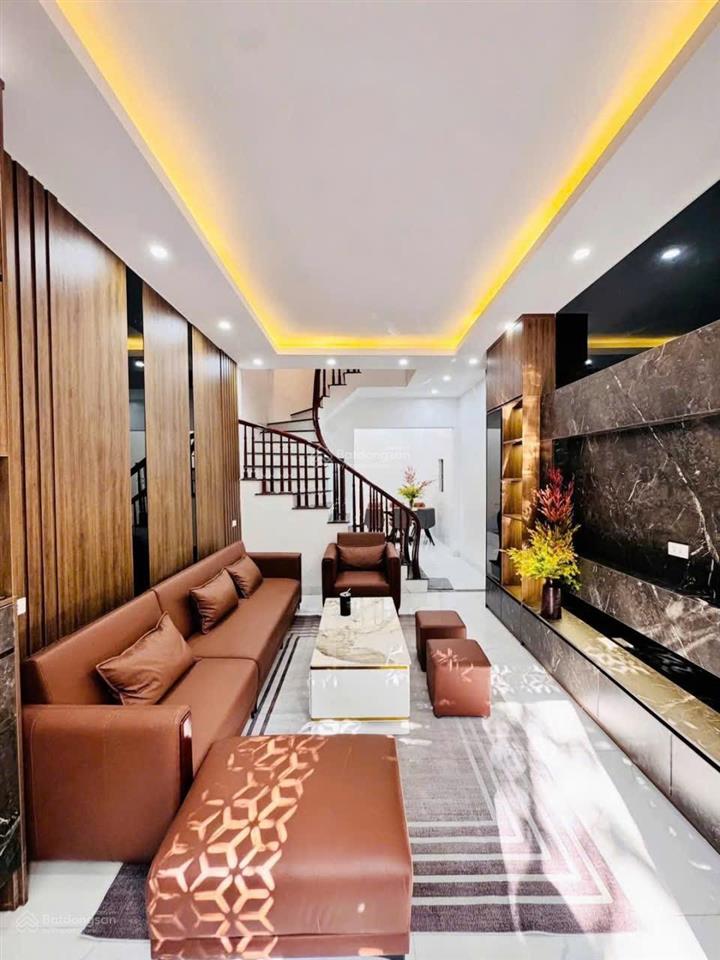 Bán nhà phố dương quảng hàm 60m2 x 5 tầng giá 13 tỷ