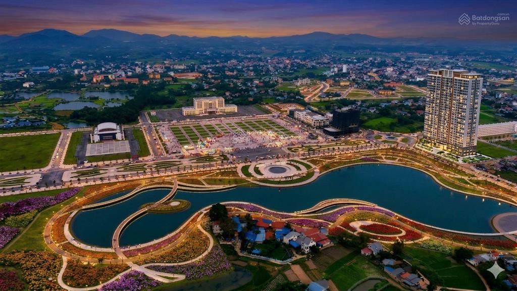 Đại lộ toàn cầu khi dòng tiền "chảy" bằng tiếng anh, tiếng hàn và tiếng trung