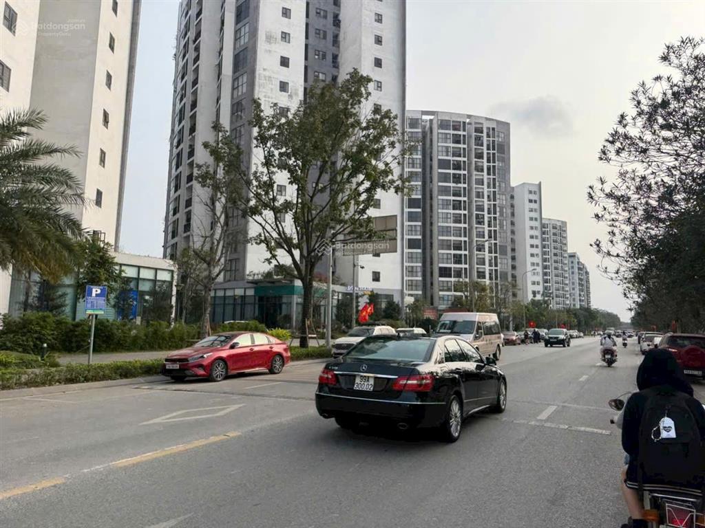 Bán đất khu đô thị sài đồng 175m², mt 8,5m, ô tô tránh vỉa hè rộng, giá 40,5 tỷ có tl