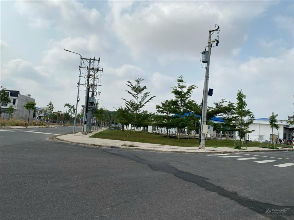 Đất đẹp bàu bàng ngay trung tâm 90m2 full thổ cư giá cực tốt