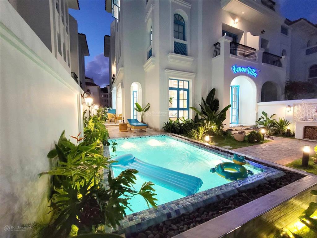 Villa vip hồ bơi riêng taij sun feria cách biển 200m