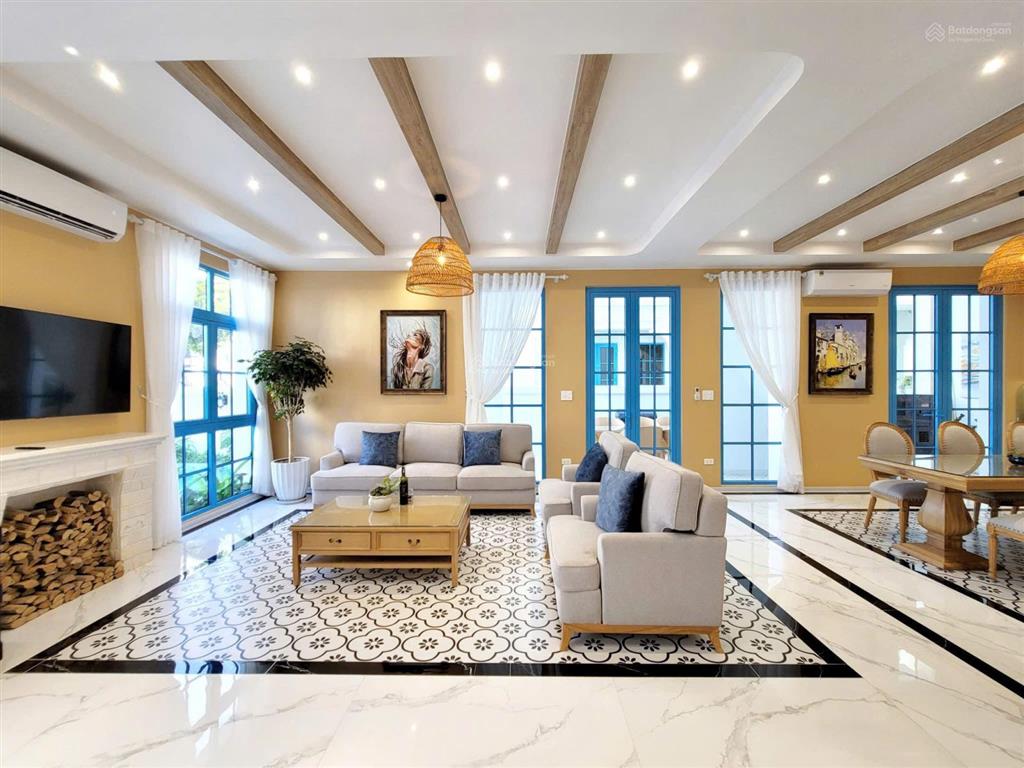 Villa vip hồ bơi riêng taij sun feria cách biển 200m