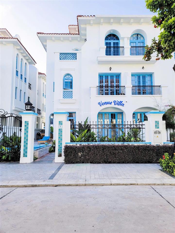 Villa vip hồ bơi riêng taij sun feria cách biển 200m