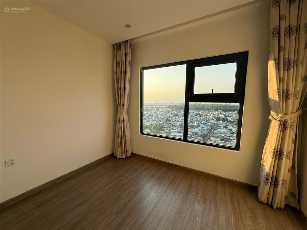 Bán căn hộ grand park 2pn+ 69m2 bếp rèm, giá tốt nhận nhà ngay