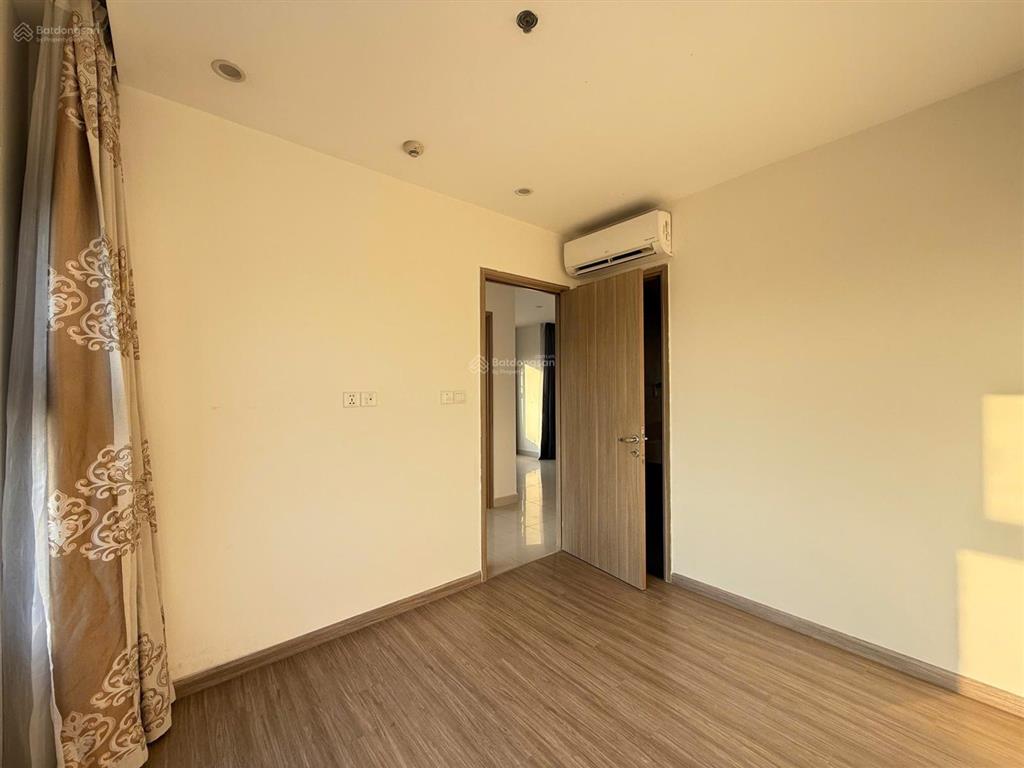 Bán căn hộ grand park 2pn+ 69m2 bếp rèm, giá tốt nhận nhà ngay