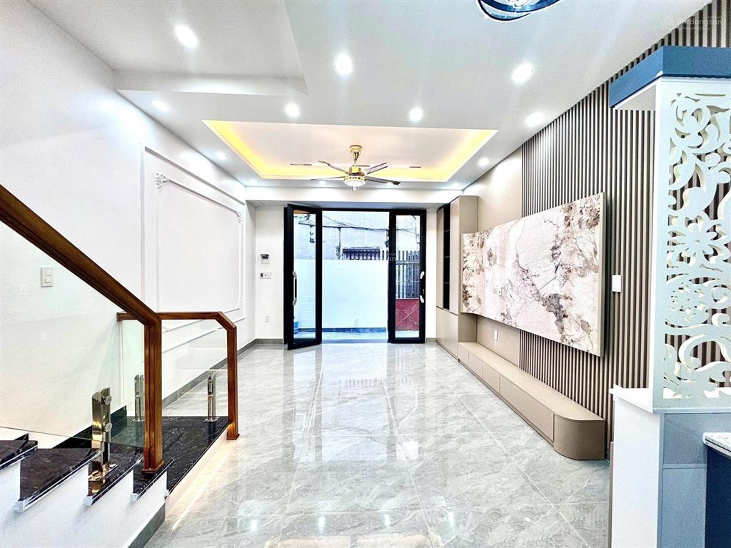 Bán nhà xây mới lê lợi 40m2, 4 tầng giá nhô 3 tỷ
