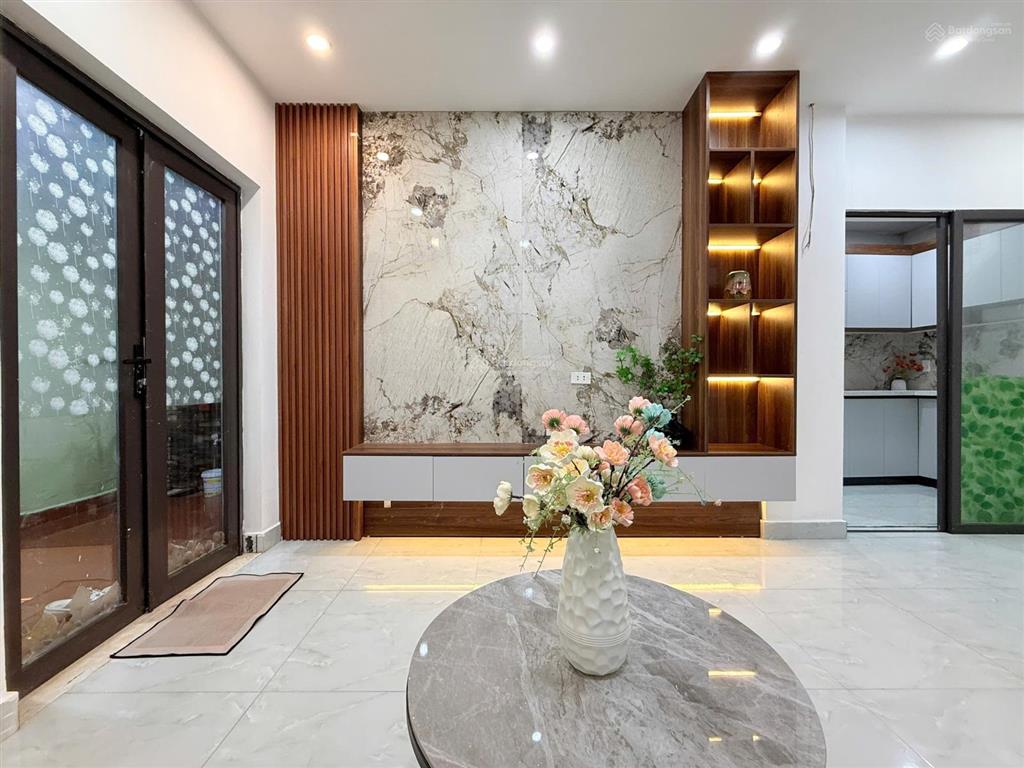 Bán nhà riêng 2 tầng 32m2 nở hậu giá dưới 2 tỷ