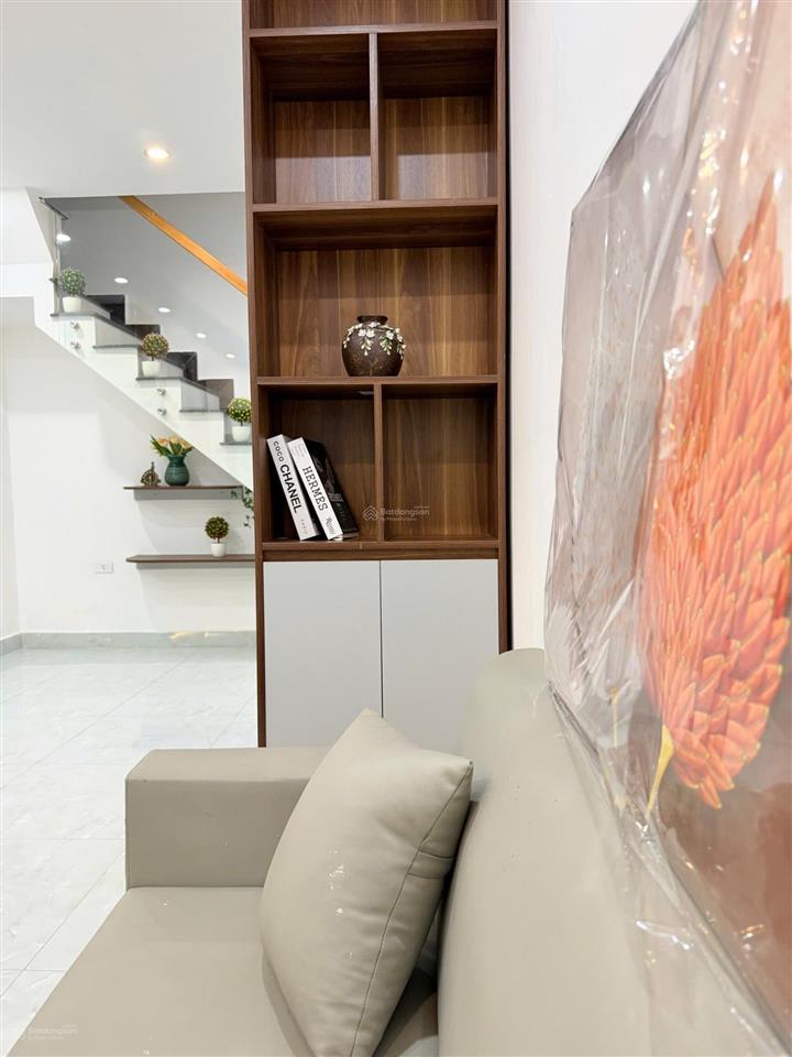 Bán nhà riêng 2 tầng 32m2 nở hậu giá dưới 2 tỷ