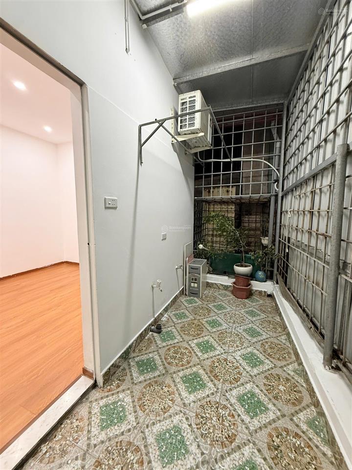 Bán nhà riêng 2 tầng 32m2 nở hậu giá dưới 2 tỷ