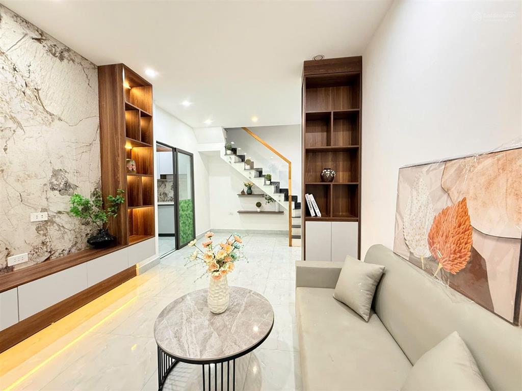 Bán nhà riêng 2 tầng 32m2 nở hậu giá dưới 2 tỷ