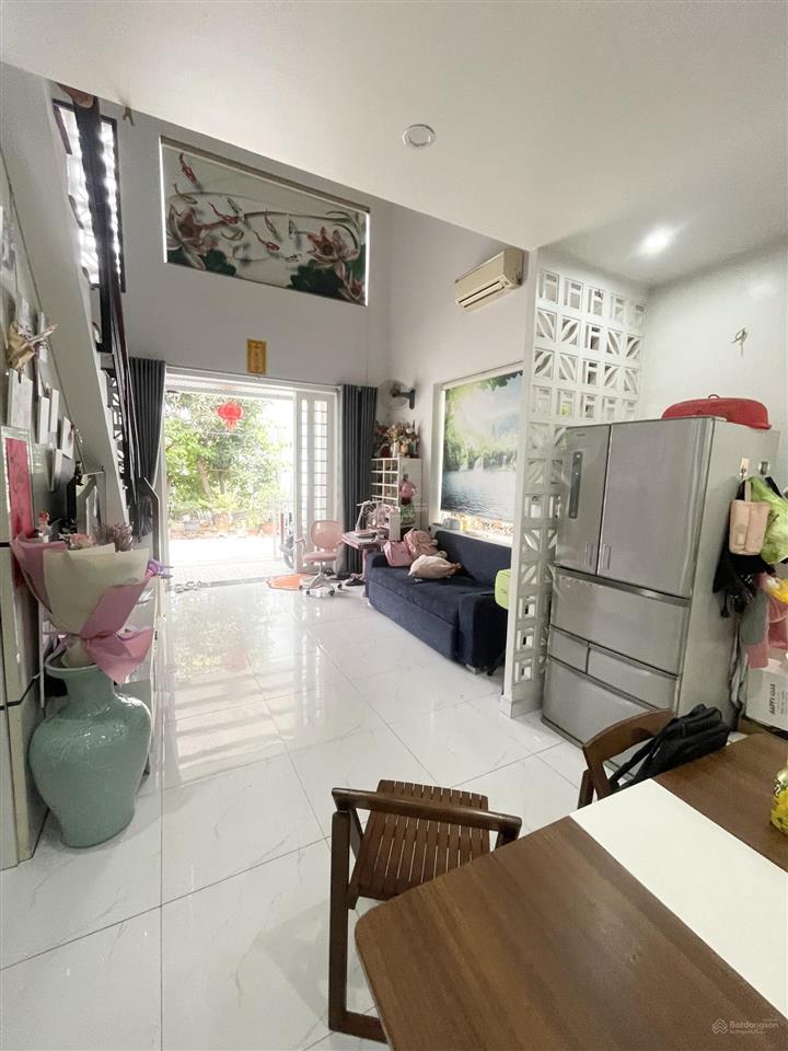 Bán nhà riêng tại 28/12 trang quan 4, giá 4,05 tỷ, 100m2, 3pn + 2wc, uy tín hot!