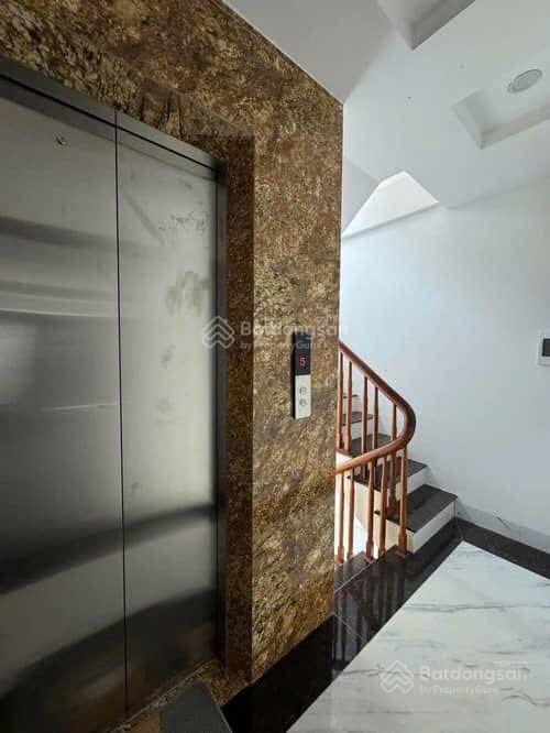 Quá hiếm! dưới 10 tỷ. dt 42m2 x 6 tầng, thang máy, xây mới khu nguyễn khánh toàn, đh thủ đô
