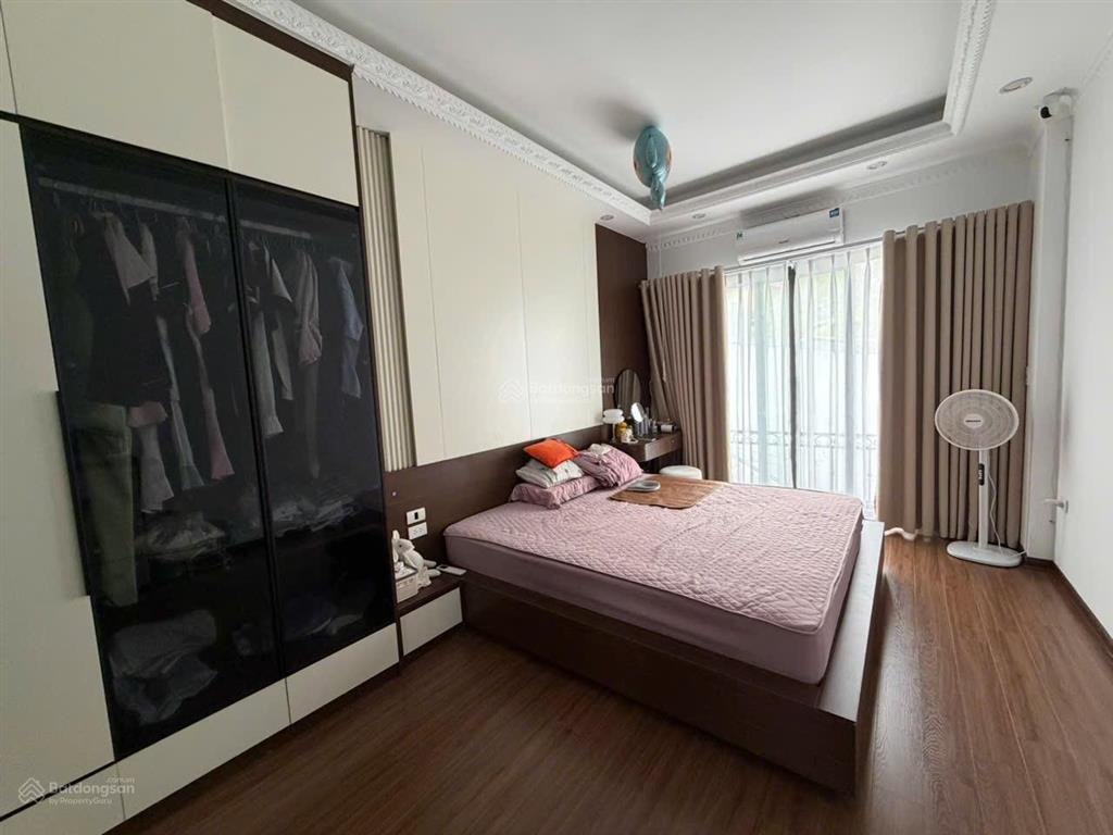 Chính chủ bán nhà 30m² x 5 tầng phố tây trà  ngõ rộng, thuận tiện đi lại