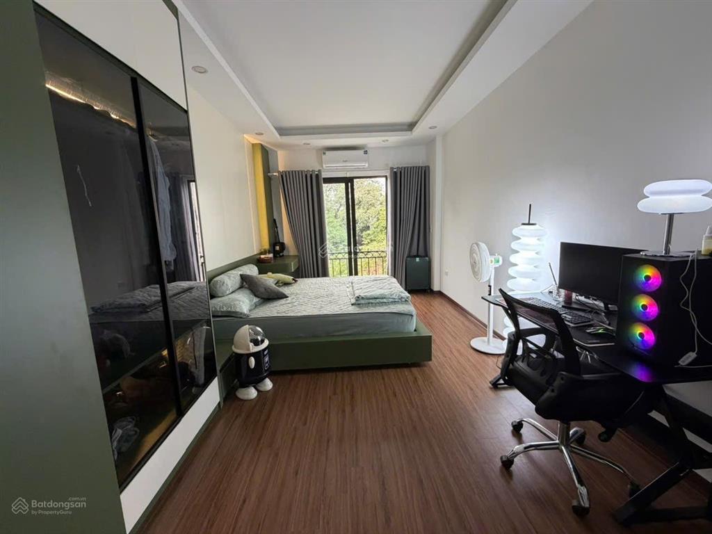 Chính chủ bán nhà 30m² x 5 tầng phố tây trà  ngõ rộng, thuận tiện đi lại