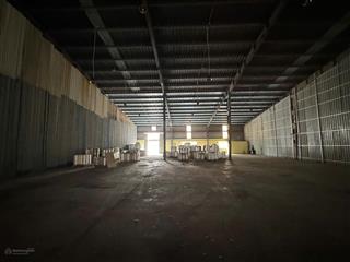 Cho thuê 3700m2 kho, nhà xưởng tại xã quang minh, kcn quang minh.  mr duy 0819 573 ***