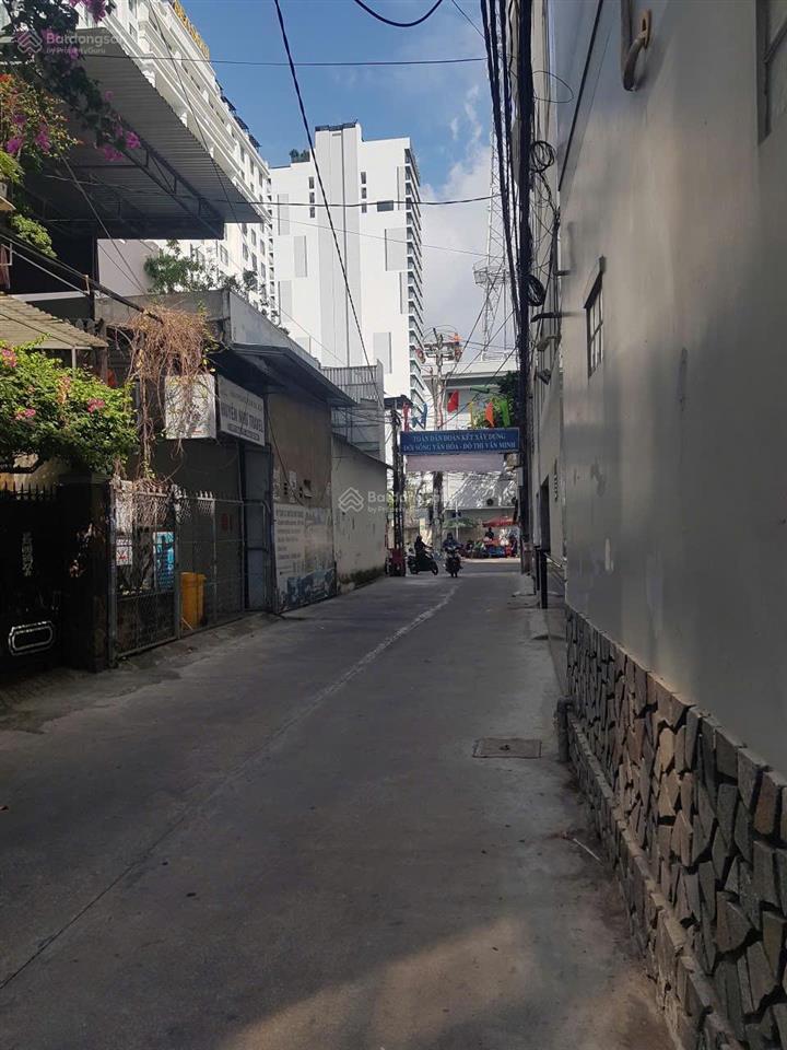 Nhà trung tâm tp nha trang , sát bãi biển trần phú , cách tháp trầm hương 500m