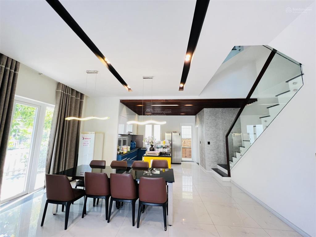 Nhà phố  biệt thự melosa khang điền  nt cơ bản hoặc full nt  3pn 4wc sân ô tô riêng từng nhà