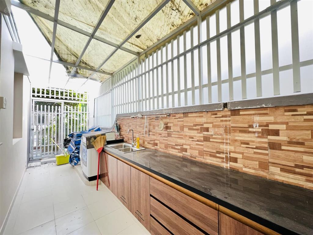 Nhà phố  biệt thự melosa khang điền  nt cơ bản hoặc full nt  3pn 4wc sân ô tô riêng từng nhà