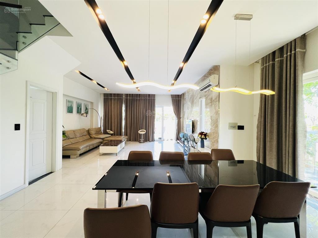 Nhà phố  biệt thự melosa khang điền  nt cơ bản hoặc full nt  3pn 4wc sân ô tô riêng từng nhà
