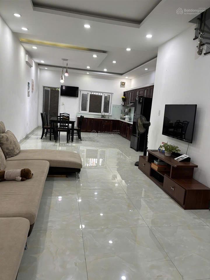 Cho thuê nhà phố compound mega ruby khang điền  bv an ninh 24/7  sân ô tô riêng  có hồ bơi  gym