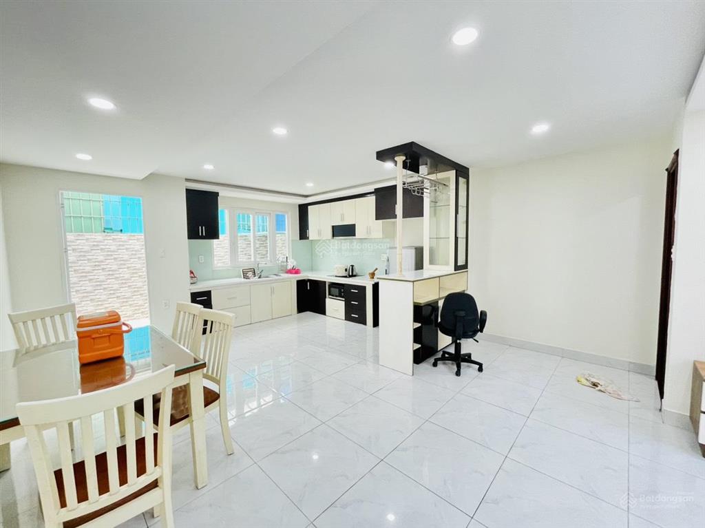 Cho thuê nhà phố compound mega ruby khang điền  bv an ninh 24/7  sân ô tô riêng  có hồ bơi  gym