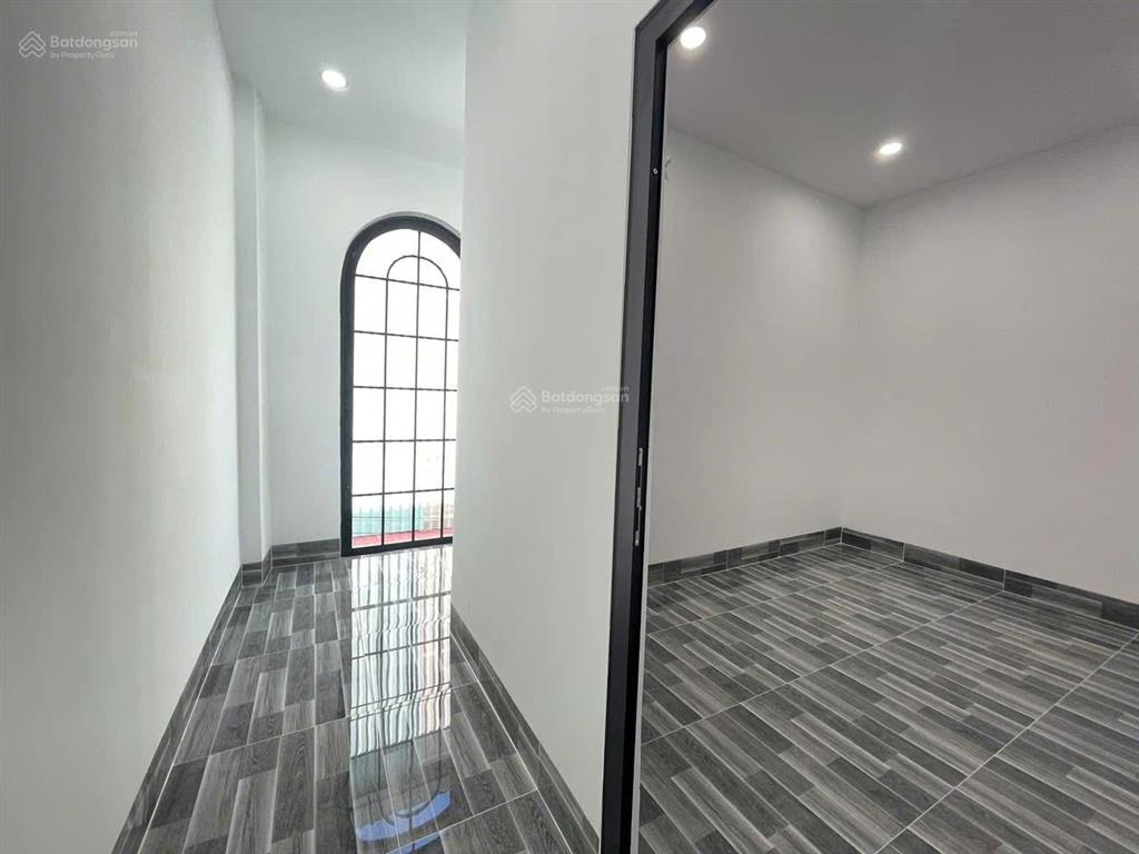 Bán nhà hẻm ô tô lâm quang ky, gần phú cường, full nội thất, vào ở ngay