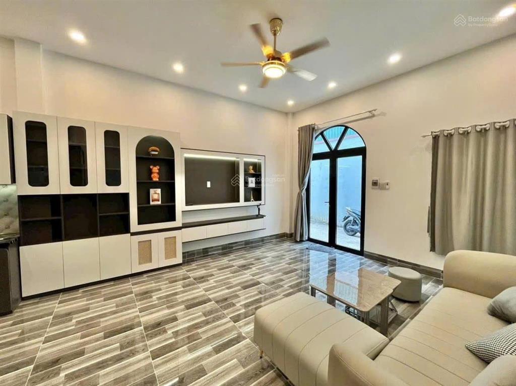 Bán nhà hẻm ô tô lâm quang ky, gần phú cường, full nội thất, vào ở ngay