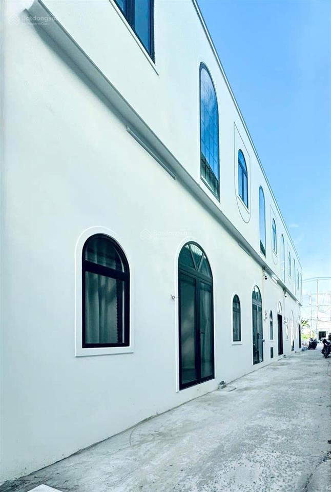 Bán nhà hẻm ô tô lâm quang ky, gần phú cường, full nội thất, vào ở ngay