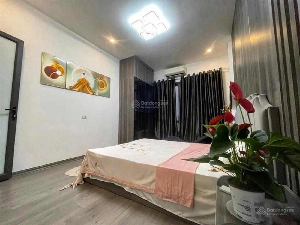 Bán gấp nhà phố an hoà, mỗ lao  40m2 x 4 tầng ô tô đỗ cửa, full nội thất ngay đường nguyễn văn lộc