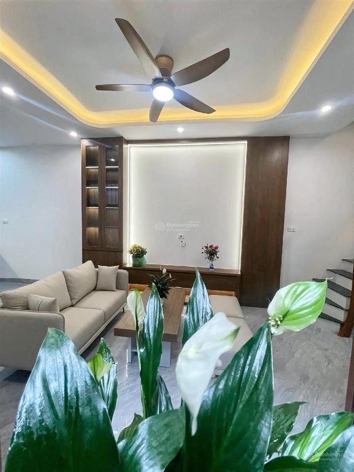 Bán nhà phố lụa vạn phúc chỉ hơn 6 tỷ 5 tầng full nội thất 35m2 mặt tiền 6.8m