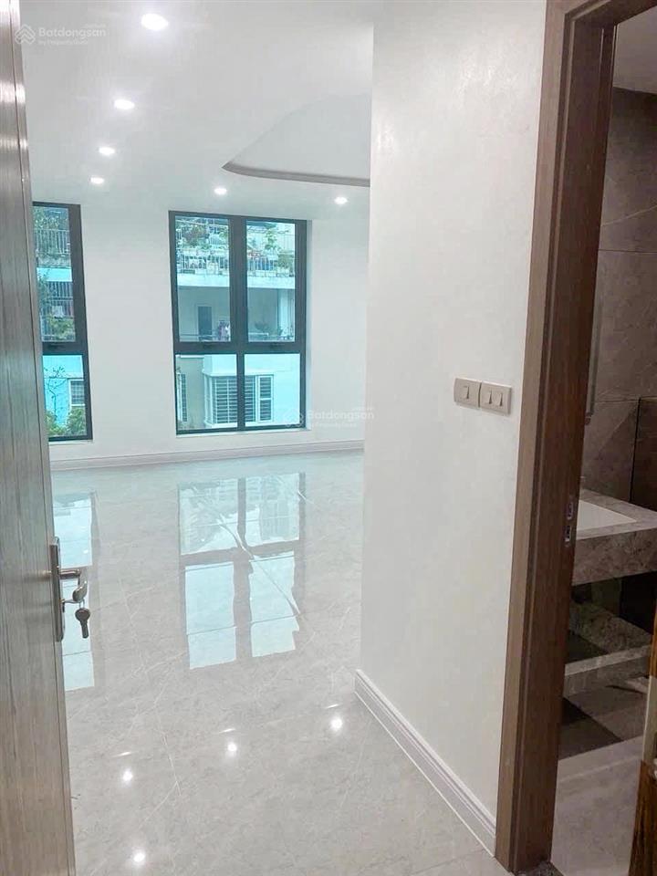 Bán nhà liền kề khu đô thị văn phú ô tô tải tránh nhau63m2 6 tầng chỉ 19 tỷ