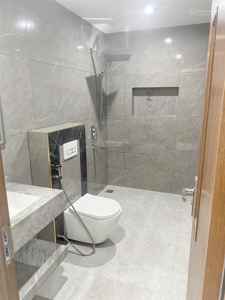 Bán nhà liền kề khu đô thị văn phú ô tô tải tránh nhau63m2 6 tầng chỉ 19 tỷ