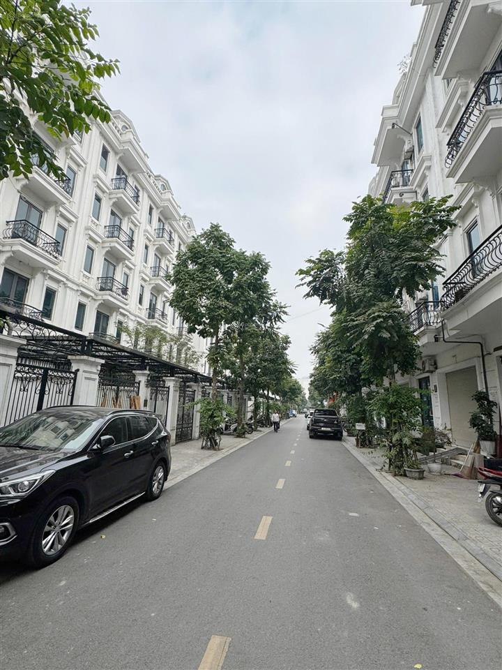 Bán nhà liền kề luxury kiến hưng ô tô tránhvỉa hè kinh doanh dt 62m2 5tầng giá 19 tỷ