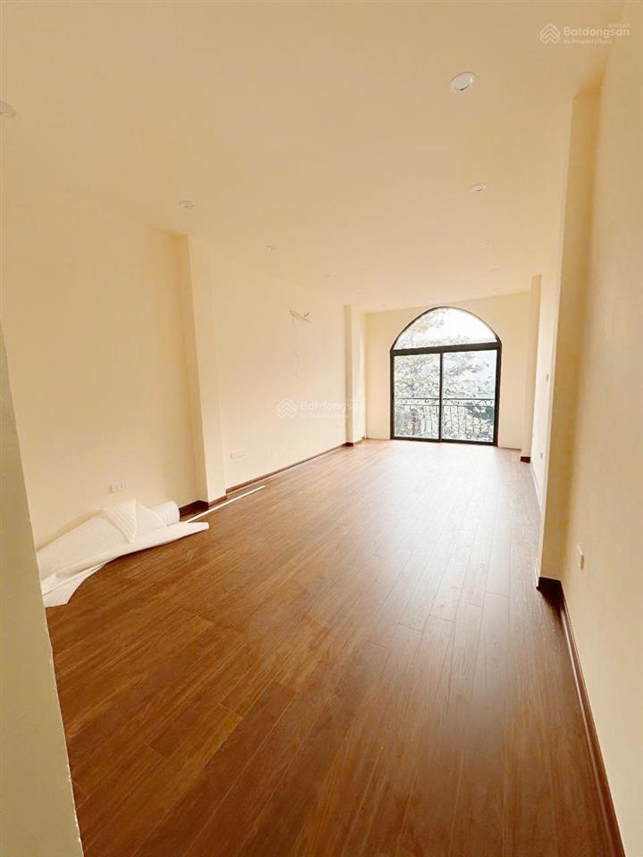 Bán nhà mặt phố kiến hưng,ngay ngã 5 hà trì5 tầng thang máy , kinh doanh  38m2  chỉ hơn 13 tỷ