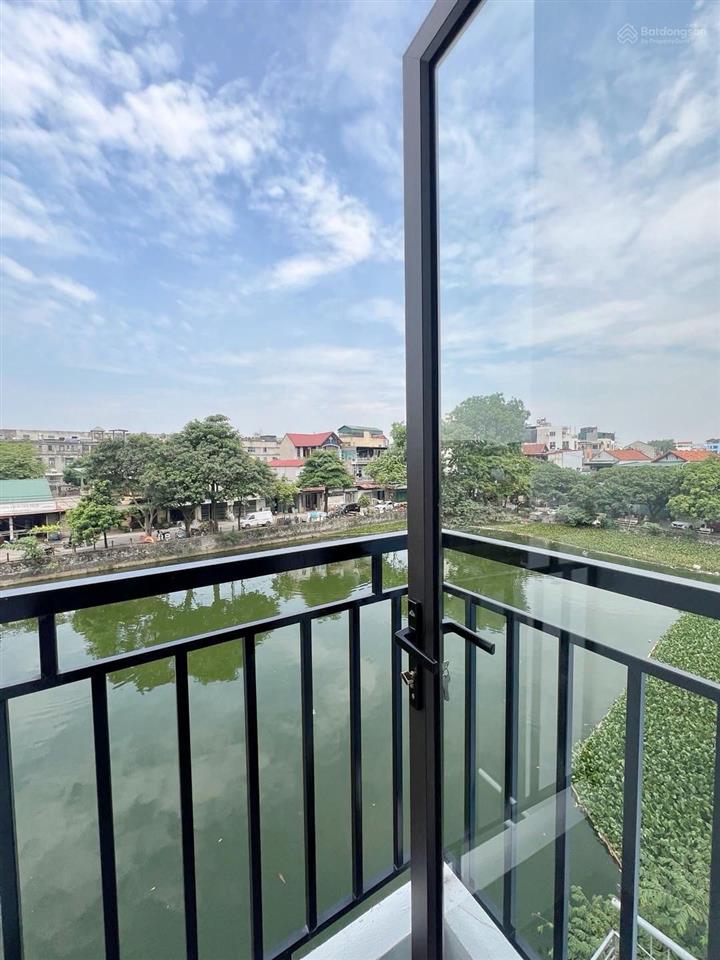 Bán nhà mới 2 thoáng view hồ chil,ngõ thông ô tô 7 chỗ đỗ cửa ngay dương nội, hà đôngchỉ hơn 7 tỷ