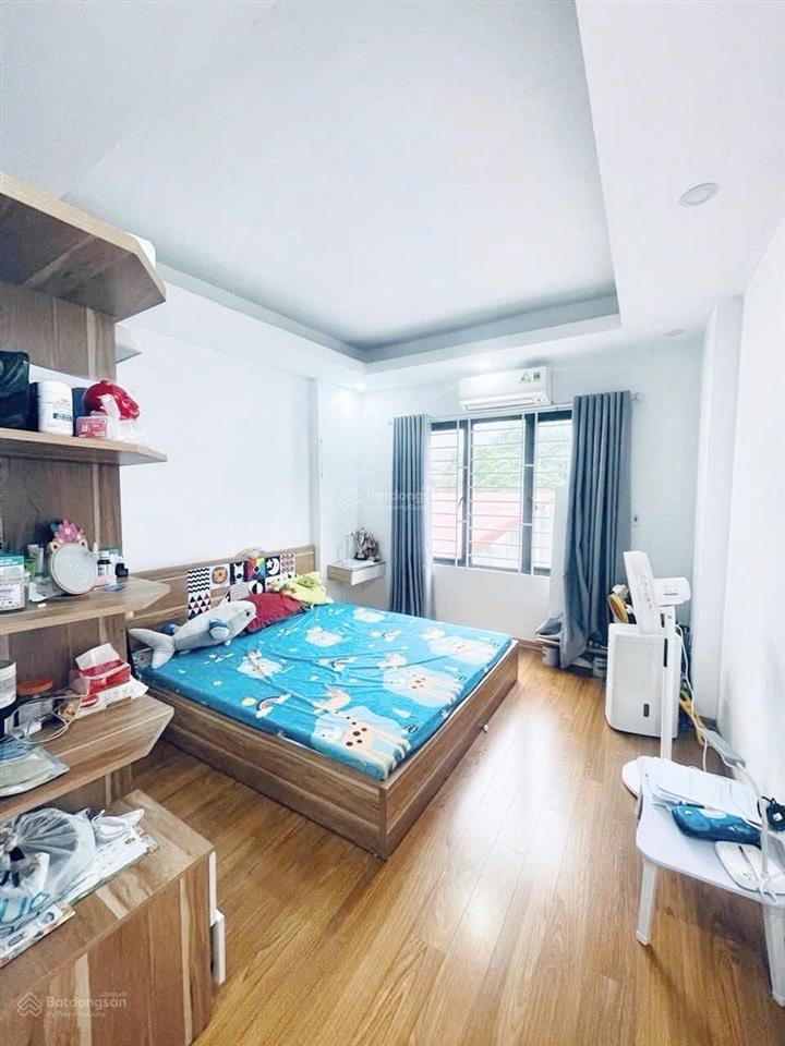 Nhỉnh 6 tỷ, bán nhà lô góc ngay đường ngọc trục nam từ liêm 4 tầng full nội thất , gần ngõ ô tô