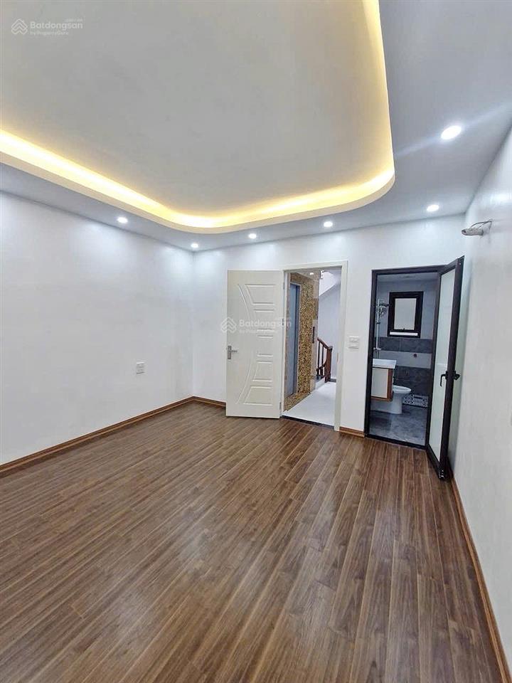 Bán nhà mới 5 tầng ngay cầu cốc tây mỗ, thang máy nhập khẩu châu âu , ngõ ô tô gần chỉ hơn 8 tỷ