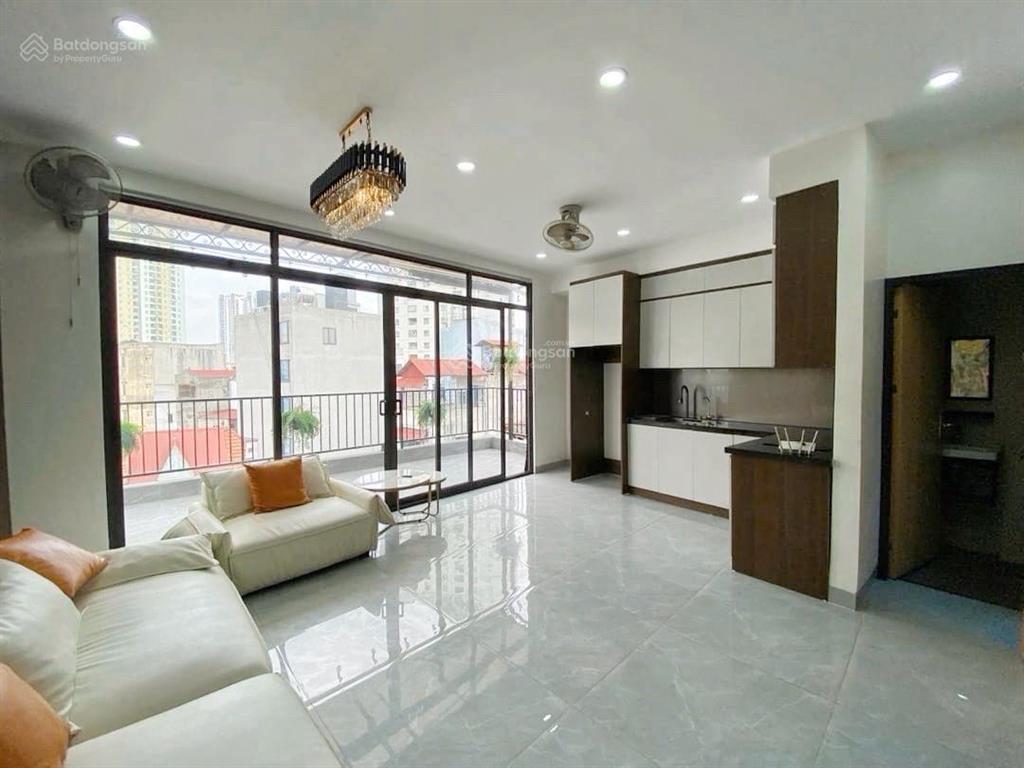 Nhỉnh 13 tỷ bán nhà phân lô vỉa hè, kinh doanh sầm uất, ô tô tránh ngay ga văn quán mỗ lao