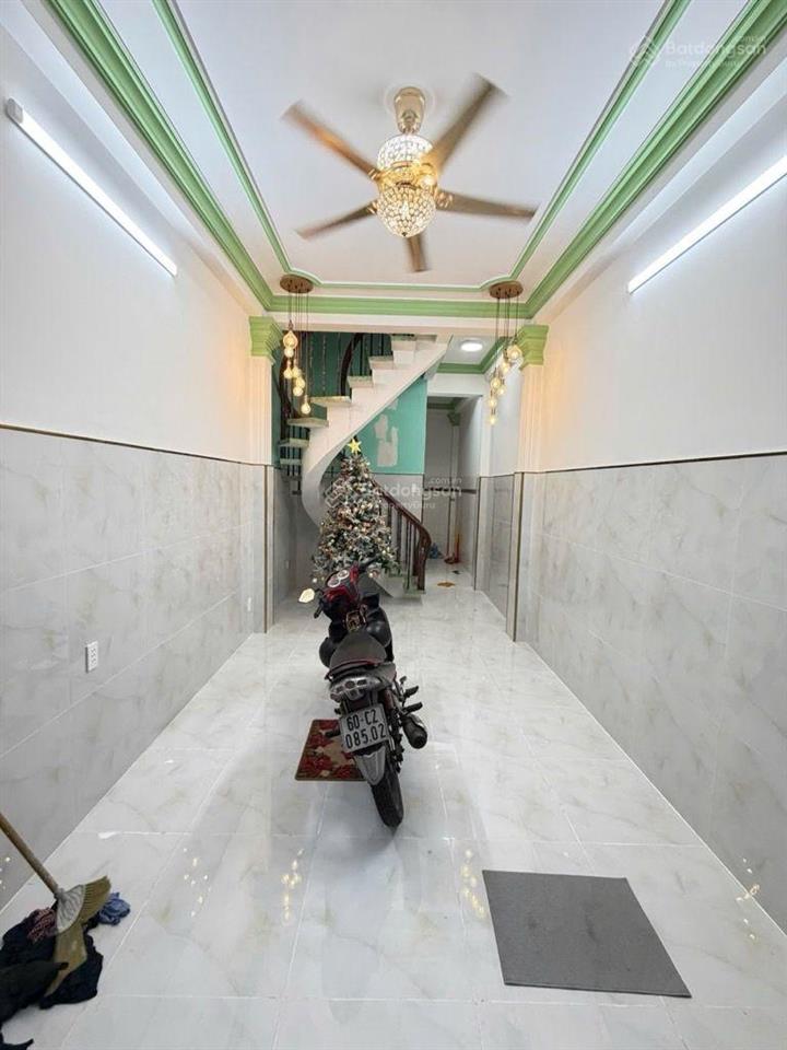 Ngay bv nhi đồng 1  cách 1 căn ra mt  vị trí siêu vip q10  4 tầng  4pn  tiện qua bách khoa, kt