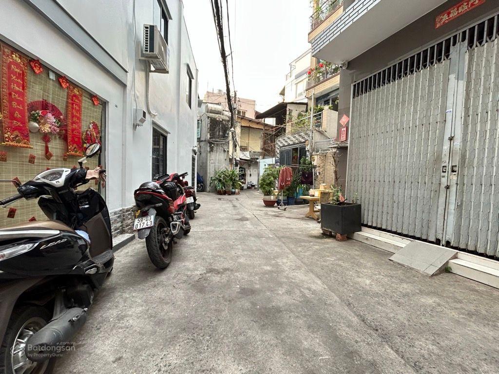 Hxh cmt8  tiện kd online  3pn  gấp bán định cư  kết nối nhanh q1, q3 & tân bình