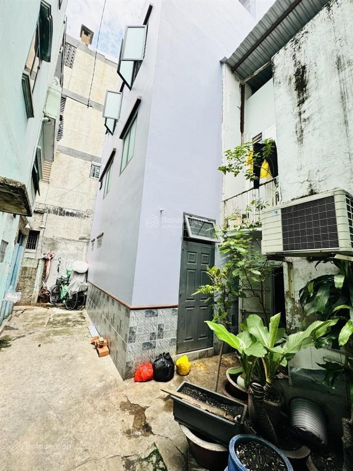Quận 10  hẻm xe tải thông  hiếm nhà bán  khu hiện hữu xây 5 tầng  36m2  gần mặt tiền