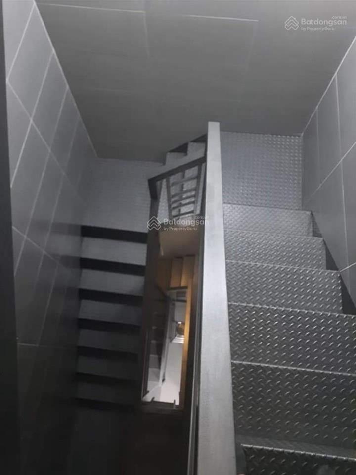 Siêu phẩm chdv huỳnh văn bánh phú nhuận  dòng tiền 28 triệu/tháng  4 tầng btct full nội thất