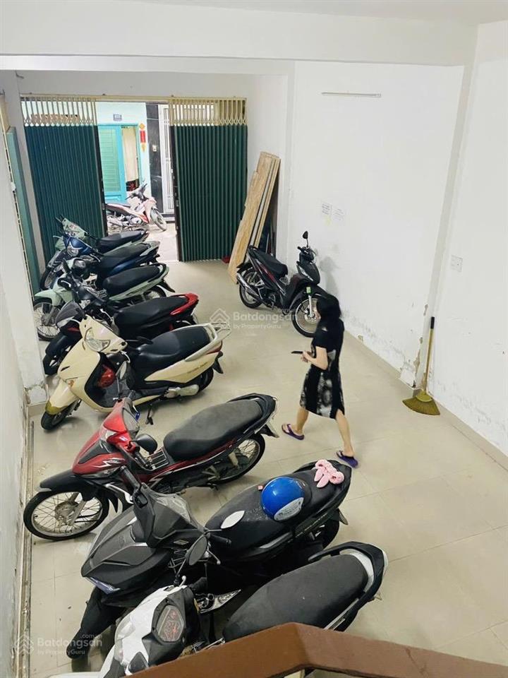 Trung tâm quận 10  hẻm xe hơi đậu cửa  4 tầng btct  đang có 8p cho thuê thu nhập 45 triệu/tháng