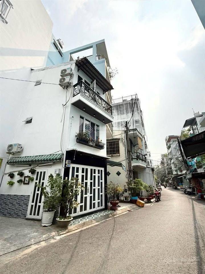 Siêu mặt tiền kinh doanh phùng văn cung  phú nhuận  3 tầng btct  2pn 3wc mới đẹp ở ngay