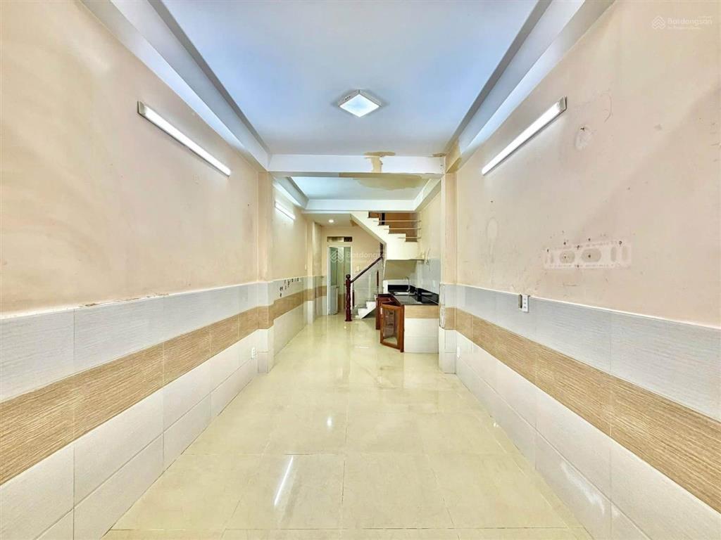 Cực hiếm  phan đình phùng  trường sa  phú nhuận  hẻm thông  4 tầng  5.x tỷ